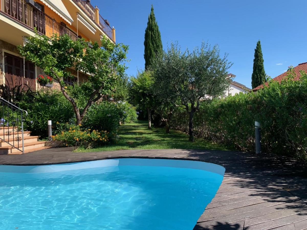 Villa Pineland Borghetto Santo Spirito Exterior photo