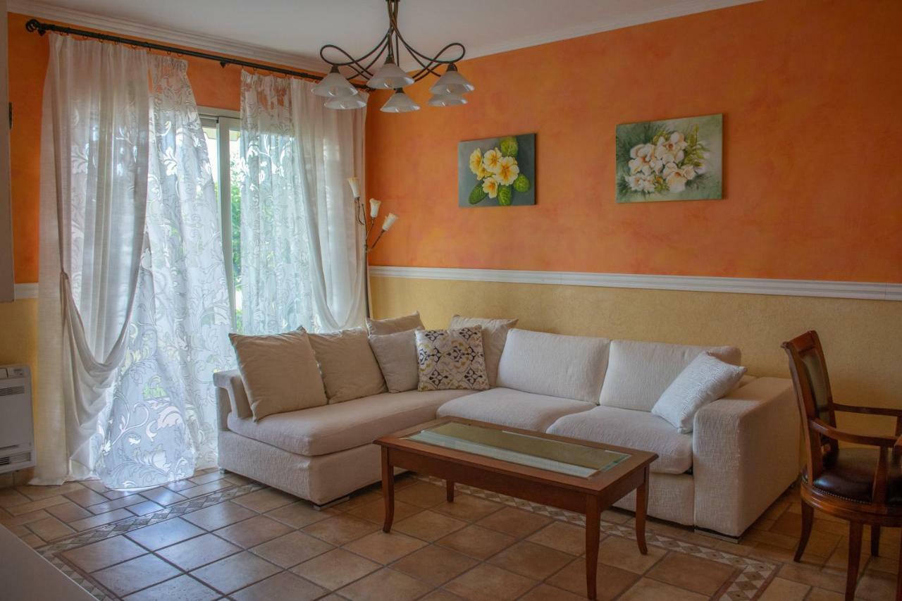 Villa Pineland Borghetto Santo Spirito Exterior photo