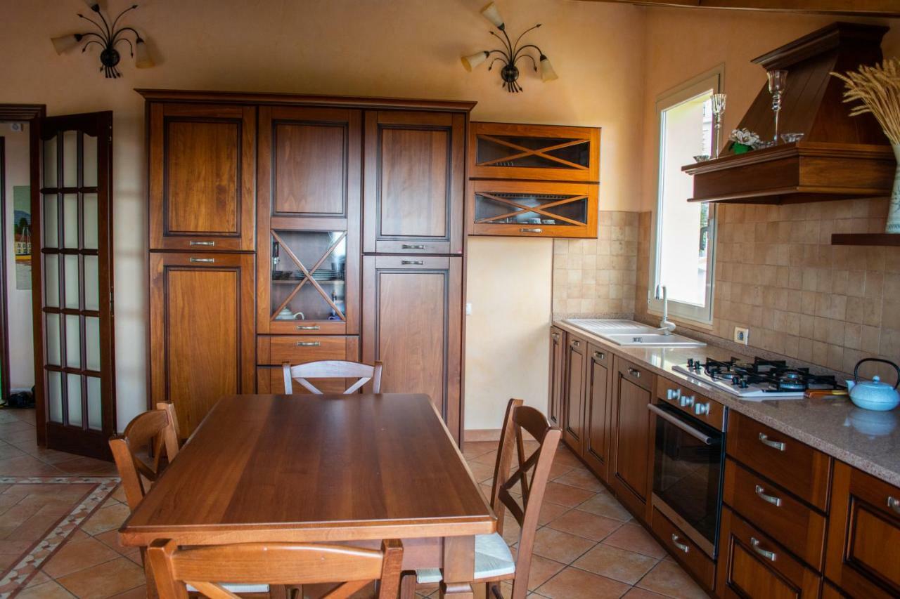 Villa Pineland Borghetto Santo Spirito Exterior photo