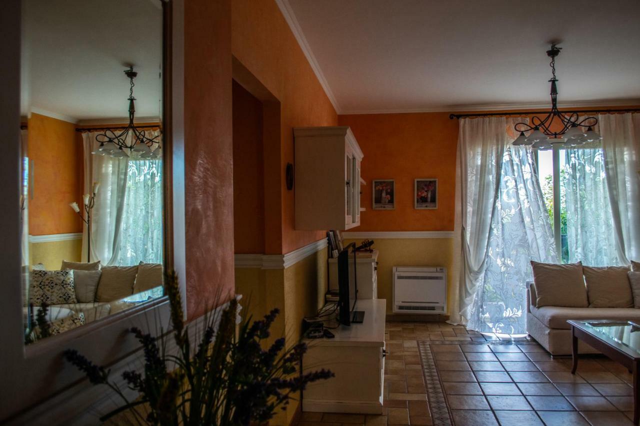 Villa Pineland Borghetto Santo Spirito Exterior photo